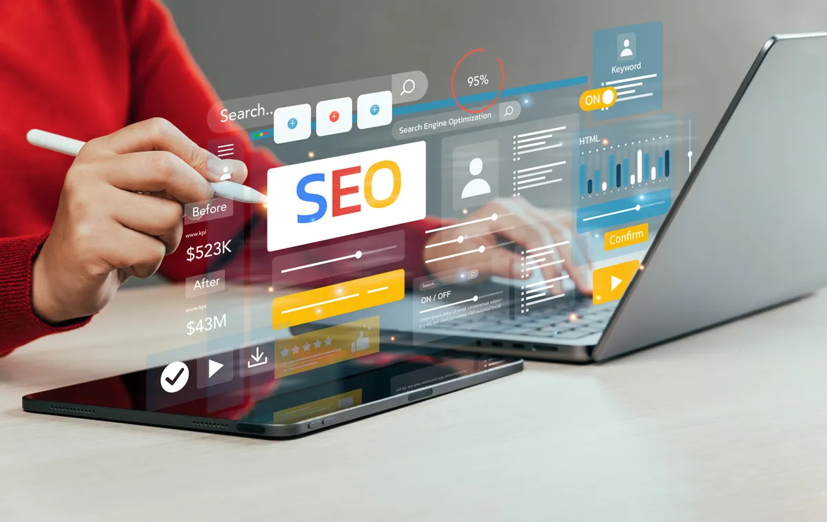 Ecommerce SEO: businessman Analyze Optimize Web Banner Search Engine SEO For Business And Marketing Website Traffic Ranking Optimization Links And Keywords.