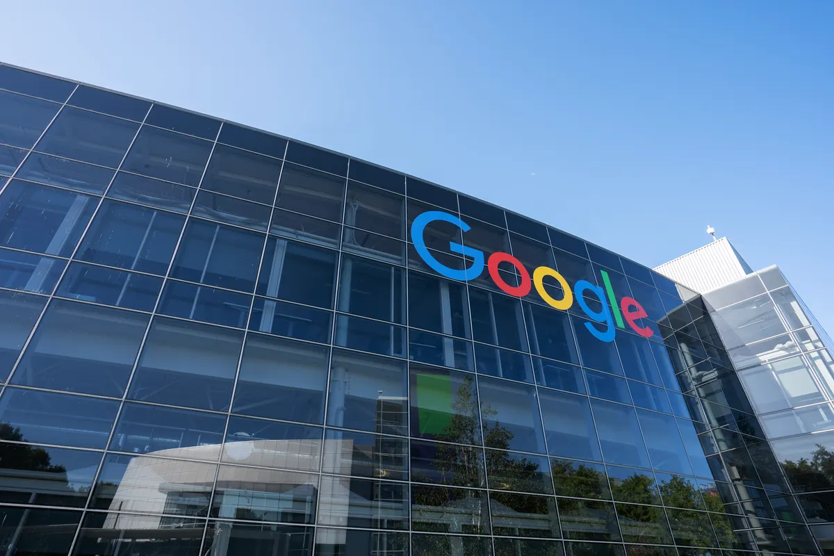 Google Merchant Center guide for ecommerce: mountain View, CA, USA - May 1, 2022: Low angle view of the main office building at Googleplex, the corporate headquarters complex of Google and its parent comp.