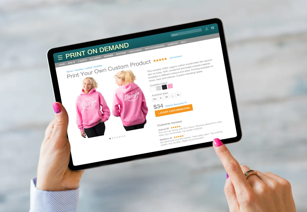 Product page CRO: sample of website offering to create one's own products by using print on demand service.