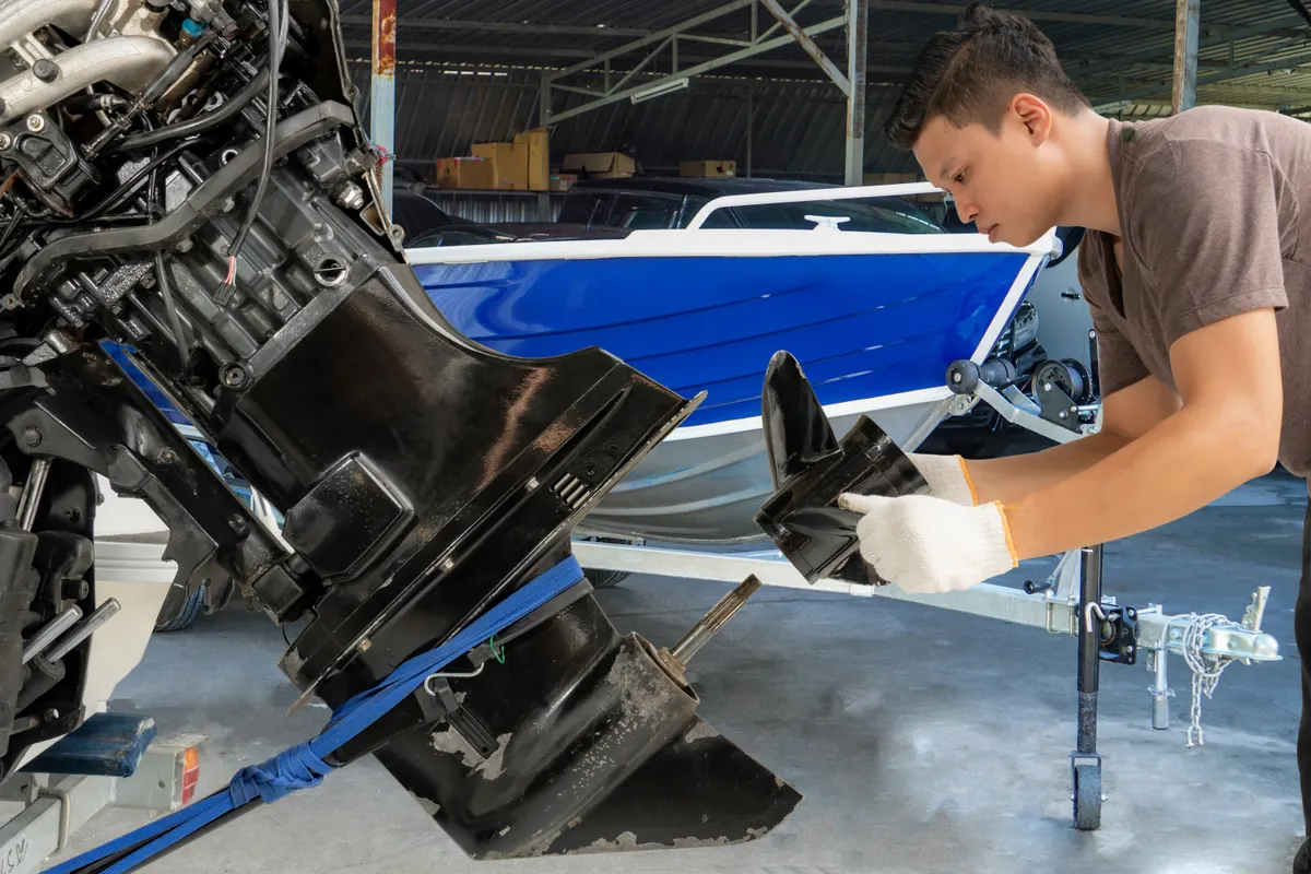 Boat & marine part marketing agency: aluminum boat repairman, for fishing.